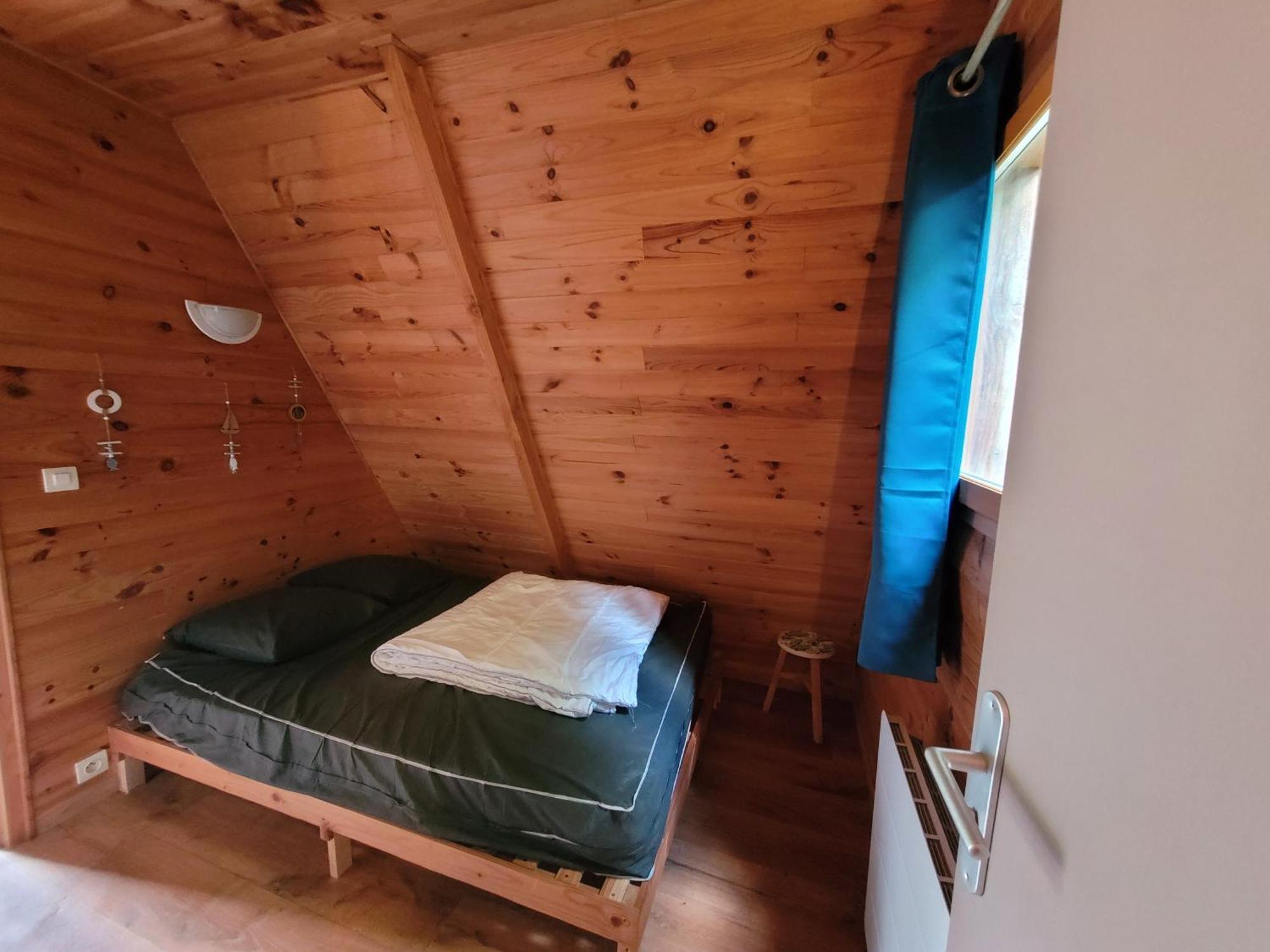 Camping Les Hirondelles Bourg-Sainte-Marie Exterior foto